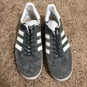 Adidas Originals Gazelle Shoes, Dgh Solid Grey / White / Gold Metallic, Size 9